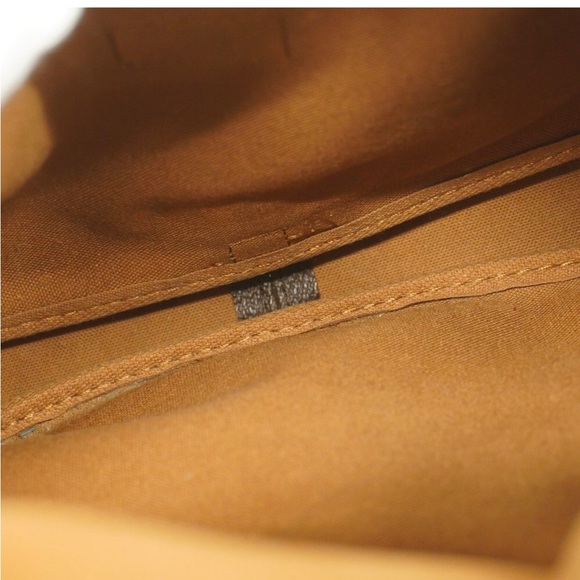 LouisVuittonSaumur shoulder crossbody 35 bag - Picture 6 of 17